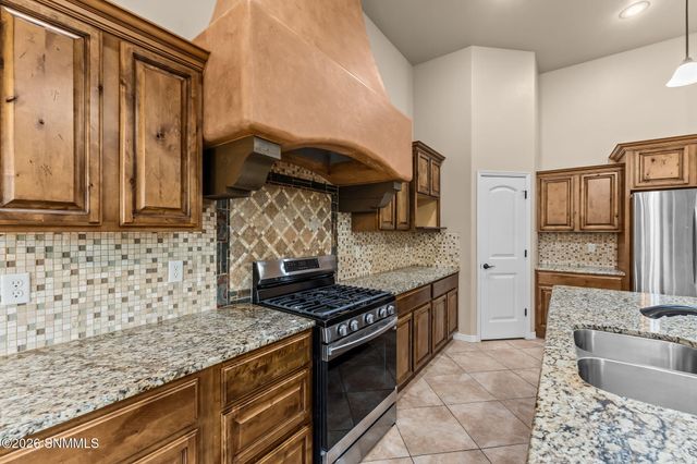 4070 Monte Sombra Avenue, Las Cruces, NM 88012