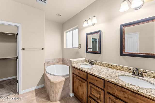 4070 Monte Sombra Avenue, Las Cruces, NM 88012