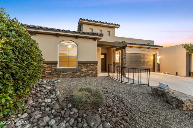 4070 Monte Sombra Avenue, Las Cruces, NM 88012