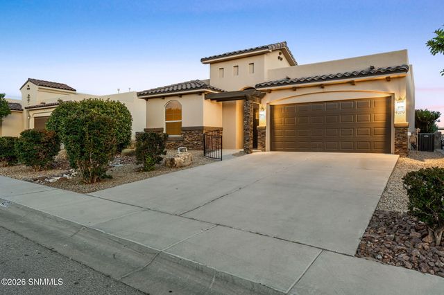4070 Monte Sombra Avenue, Las Cruces, NM 88012