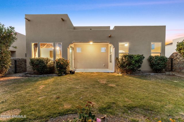 4070 Monte Sombra Avenue, Las Cruces, NM 88012
