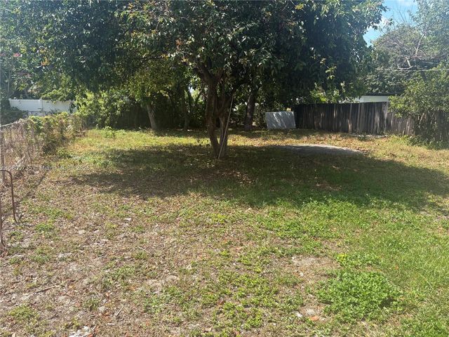 2530 Washington St, Hollywood, FL 33020