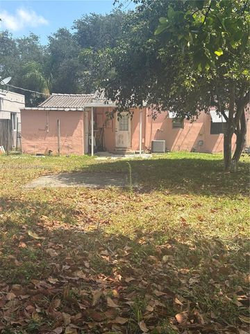 2530 Washington St, Hollywood, FL 33020