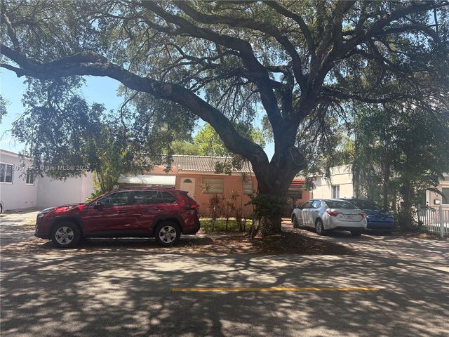 2530 Washington St, Hollywood, FL 33020