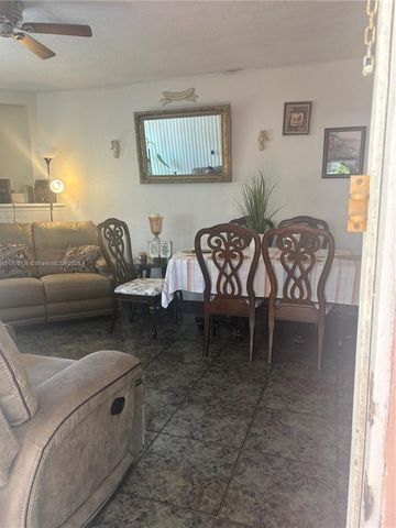 2530 Washington St, Hollywood, FL 33020