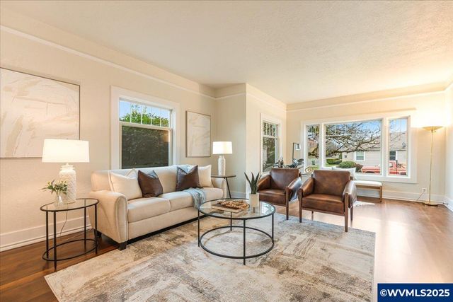 965 N 4th Av, Stayton, OR 97383