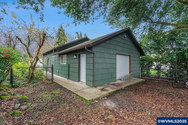 965 N 4th Av, Stayton, OR 97383