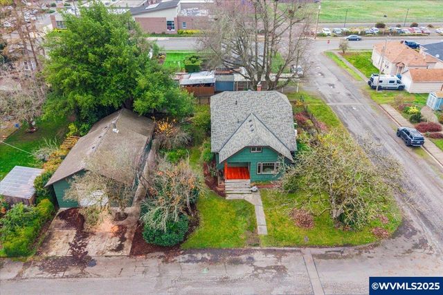 965 N 4th Av, Stayton, OR 97383