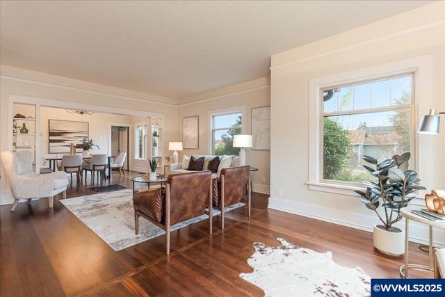 965 N 4th Av, Stayton, OR 97383