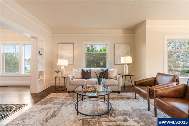 965 N 4th Av, Stayton, OR 97383