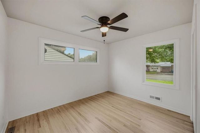 5806 W 75th Street, Prairie Village, KS 66208