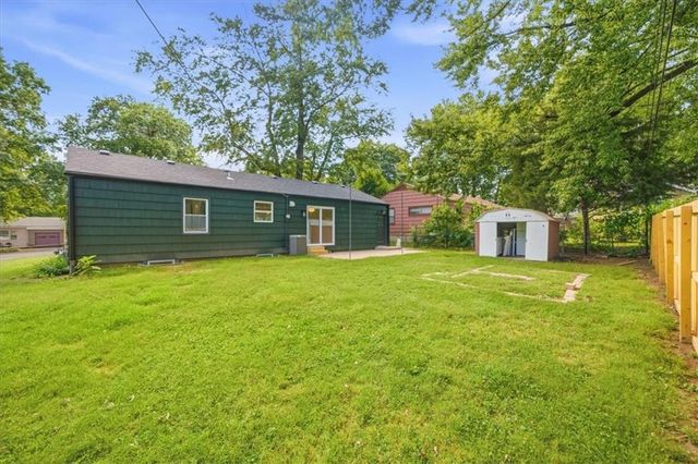 5806 W 75th Street, Prairie Village, KS 66208