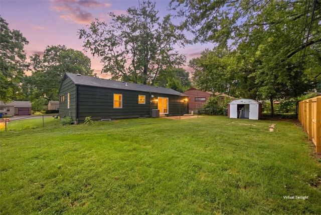 5806 W 75th Street, Prairie Village, KS 66208