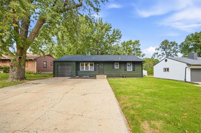 5806 W 75th Street, Prairie Village, KS 66208