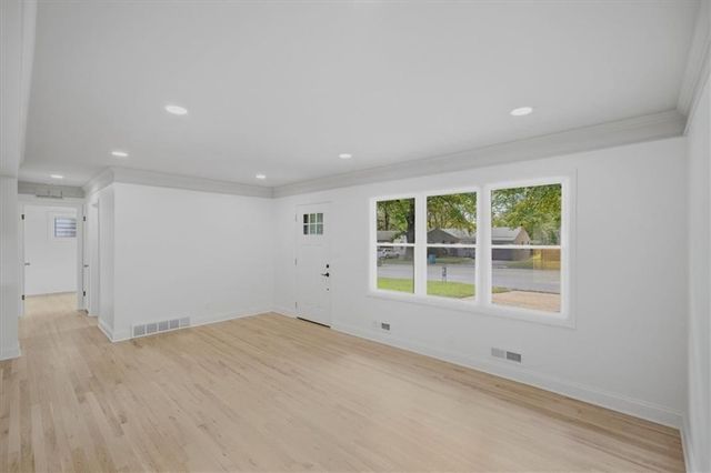 5806 W 75th Street, Prairie Village, KS 66208