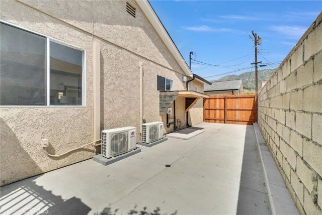 2305 Sesmas Street, Duarte, CA 91010