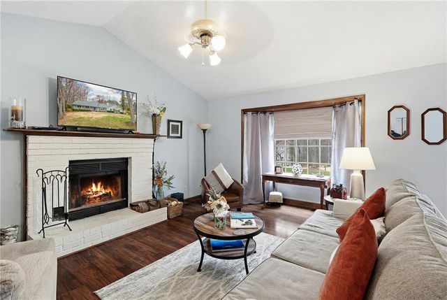 5730 Garden Walk, Flowery Branch, GA 30542