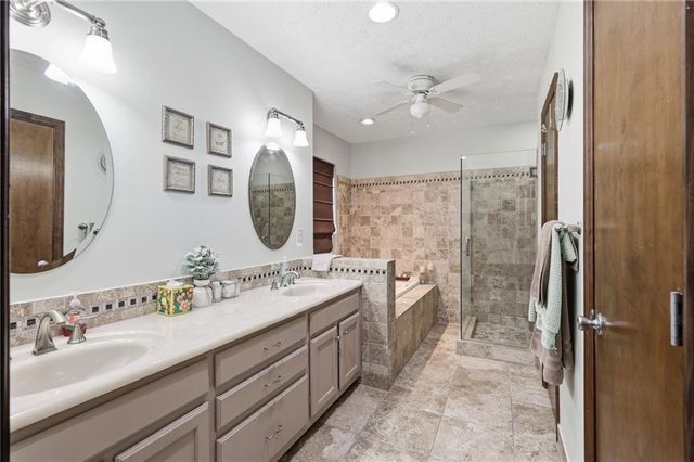 5730 Garden Walk, Flowery Branch, GA 30542