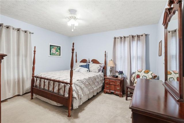 5730 Garden Walk, Flowery Branch, GA 30542