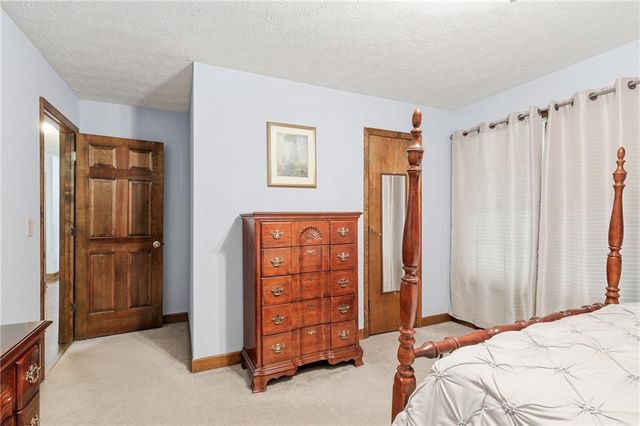 5730 Garden Walk, Flowery Branch, GA 30542