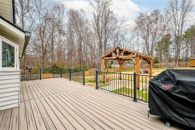 5730 Garden Walk, Flowery Branch, GA 30542