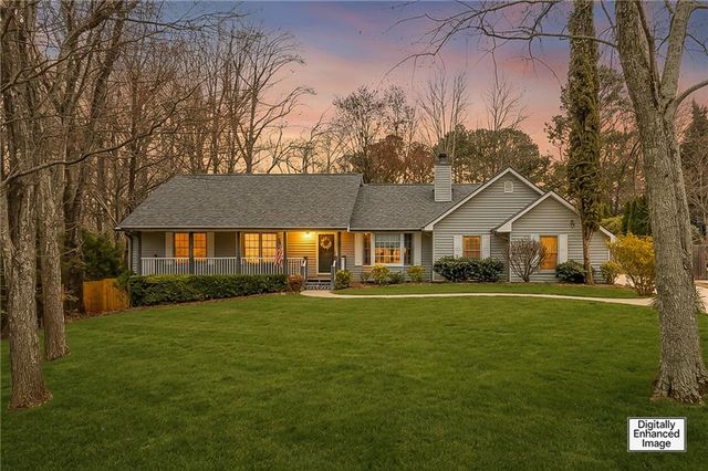 5730 Garden Walk, Flowery Branch, GA 30542