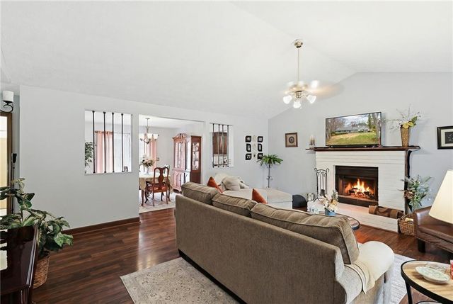 5730 Garden Walk, Flowery Branch, GA 30542