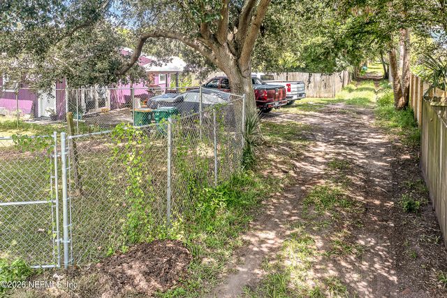 628 3RD Avenue S, Jacksonville Beach, FL 32250