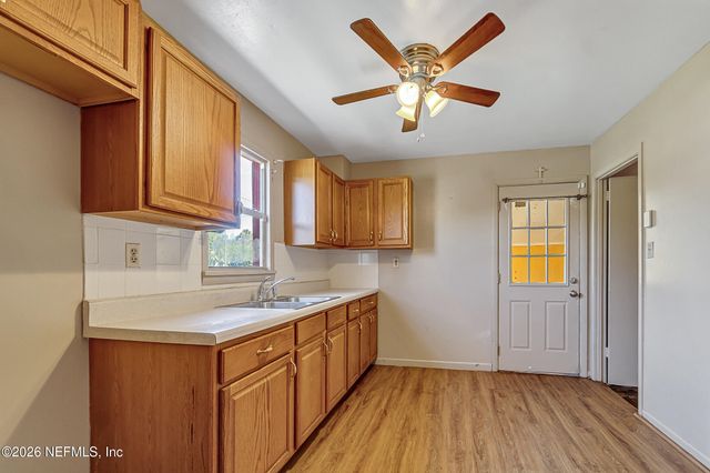 628 3RD Avenue S, Jacksonville Beach, FL 32250