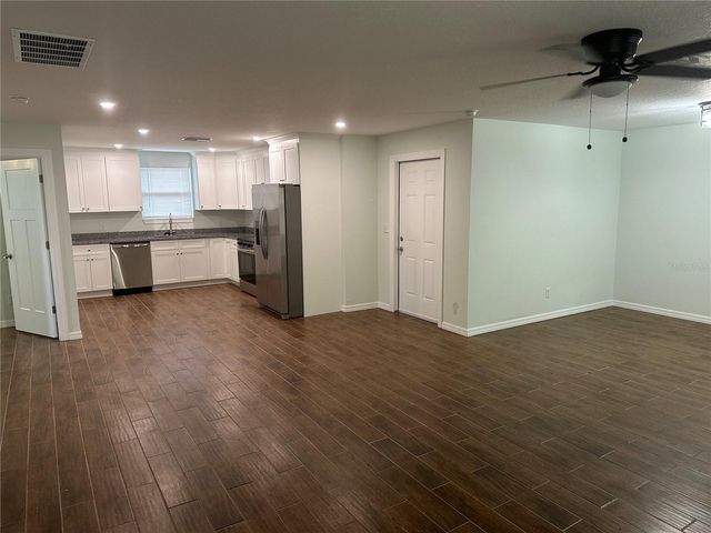 3735 39TH AVENUE N, St Petersburg, FL 33714