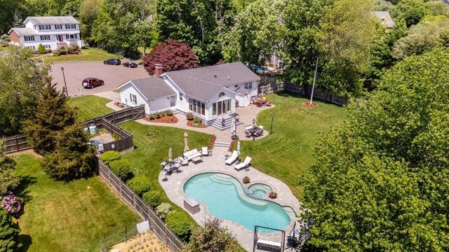 15 Fernwood Road, Saugus, MA 01906