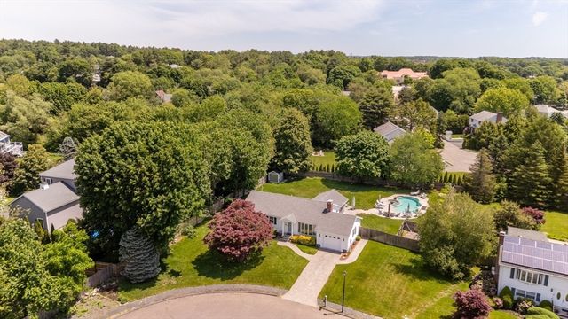 15 Fernwood Road, Saugus, MA 01906