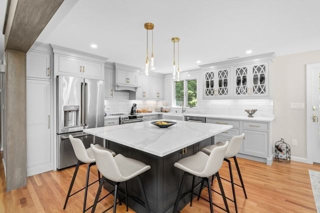15 Fernwood Road, Saugus, MA 01906