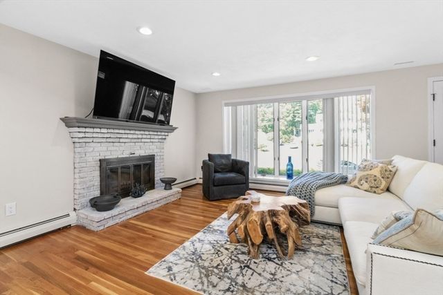 15 Fernwood Road, Saugus, MA 01906