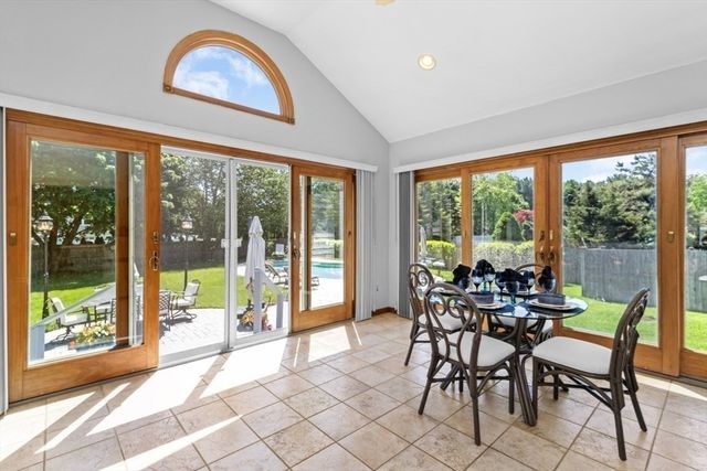 15 Fernwood Road, Saugus, MA 01906
