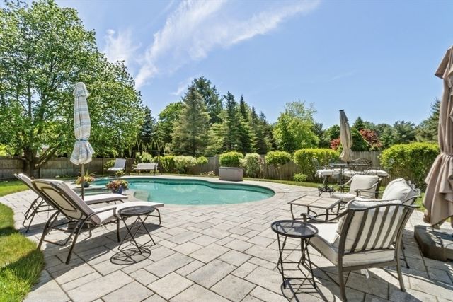 15 Fernwood Road, Saugus, MA 01906