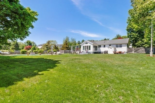 15 Fernwood Road, Saugus, MA 01906