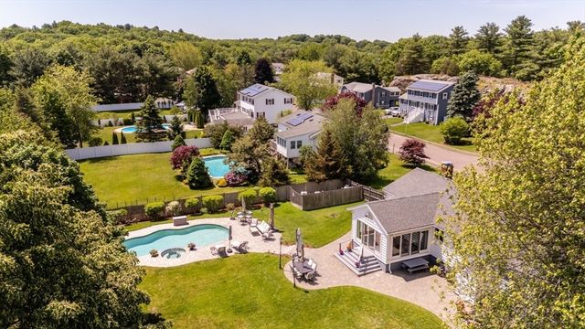 15 Fernwood Road, Saugus, MA 01906
