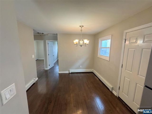 71 Suburbia Court, Jersey City, NJ 07305