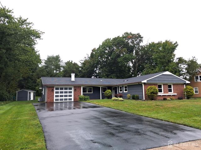 6 Flower Road, Franklin Twsp, NJ 08873