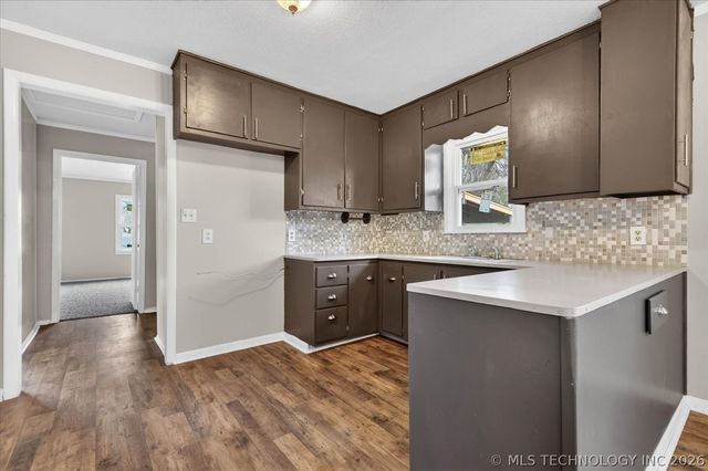 507 W Russell Avenue, Nowata, OK 74048