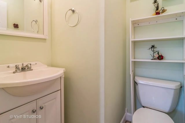 2016 N Harlem Avenue 11W, Elmwood Park, IL 60707