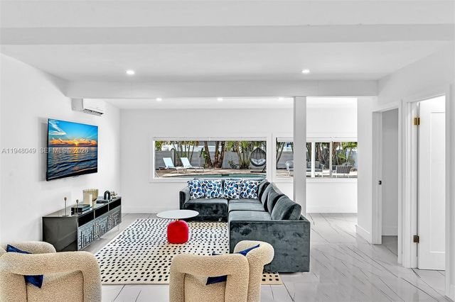 4024 Jefferson St, Hollywood, FL 33021