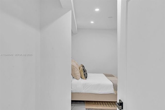 4024 Jefferson St, Hollywood, FL 33021