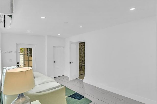 4024 Jefferson St, Hollywood, FL 33021