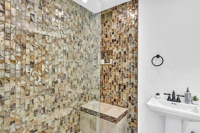 4024 Jefferson St, Hollywood, FL 33021