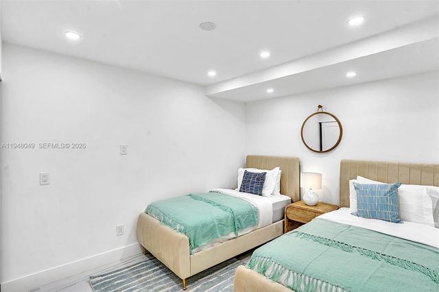 4024 Jefferson St, Hollywood, FL 33021