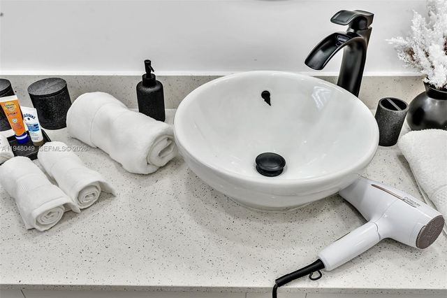 4024 Jefferson St, Hollywood, FL 33021