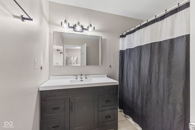 237 N 8th Avenue, Beech Grove, IN 46107