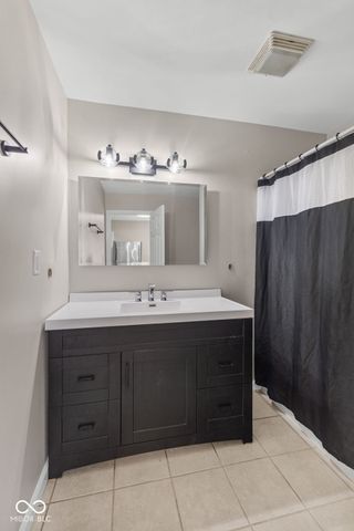 237 N 8th Avenue, Beech Grove, IN 46107